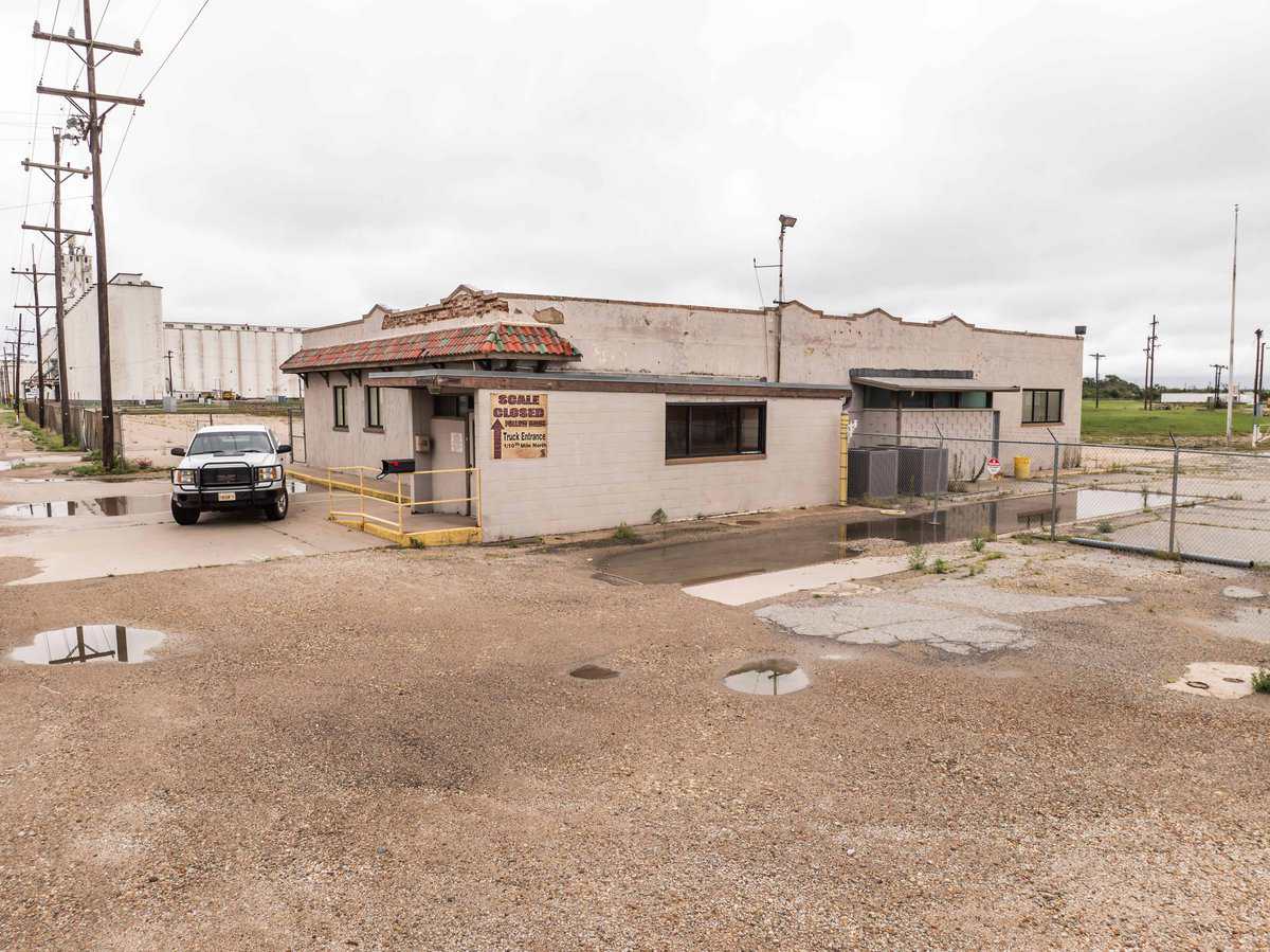 100 S Halstead Wichita KS 67501