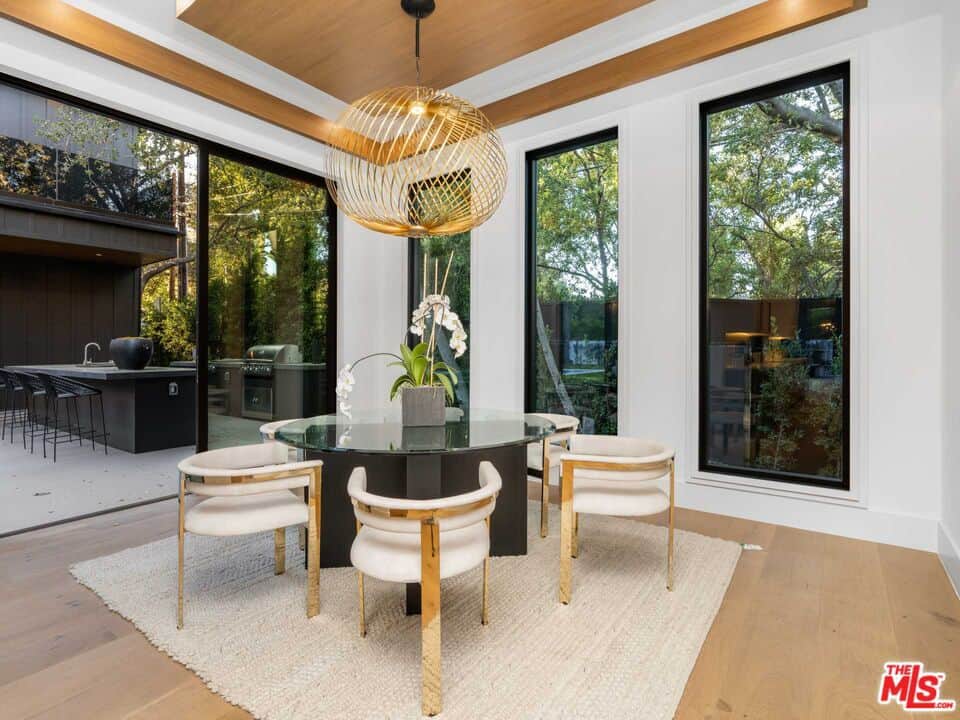 4565 Encino Avenue ENCINO CA 91316