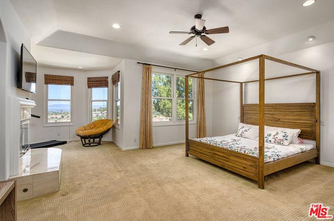 3458 Malaga Court Calabasas CA 91302