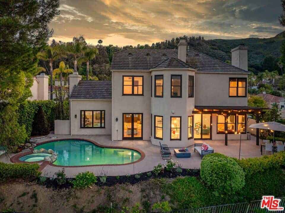 3458 Malaga Court Calabasas CA 91302