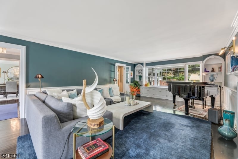 76 Slope Drive Millburn Twp. NJ 07078-1952