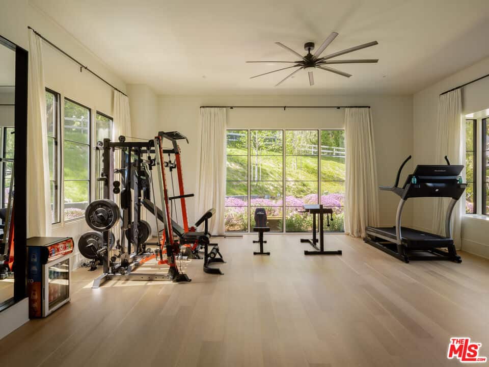 25211 Jim Bridger Road Hidden Hills CA 91302