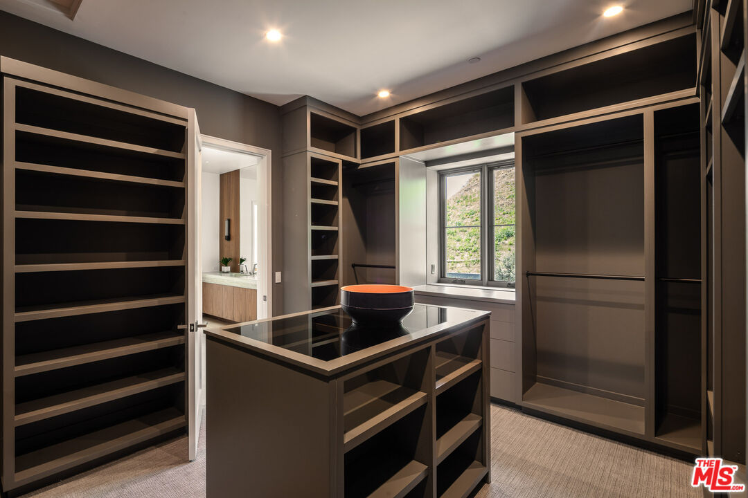 25211 Jim Bridger Road Hidden Hills CA 91302