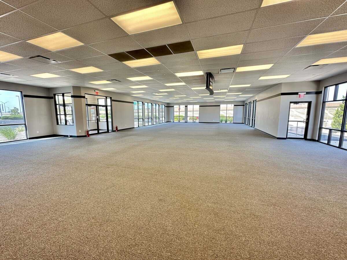 11747 E Kellogg Wichita KS 67207