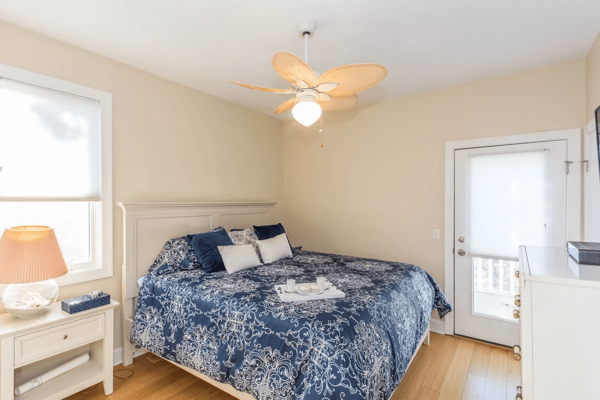 12 N Washington Avenue Lewes DE 19958