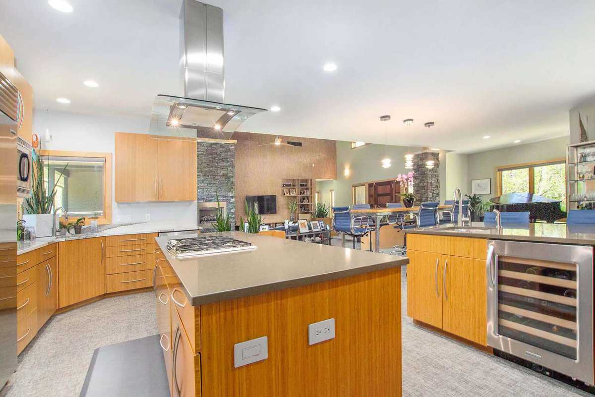 1045 Skyevale Drive NE Ada MI