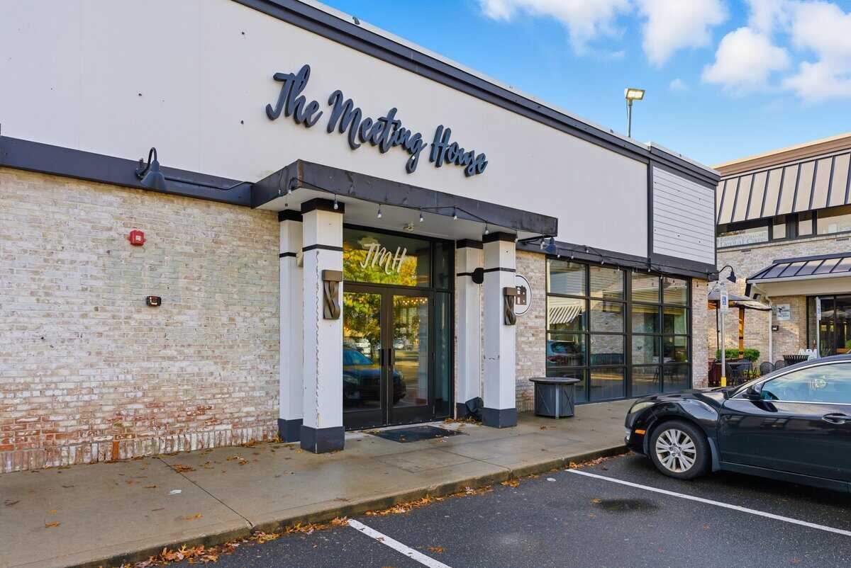 Longmeadow MA, 827 Williams Street