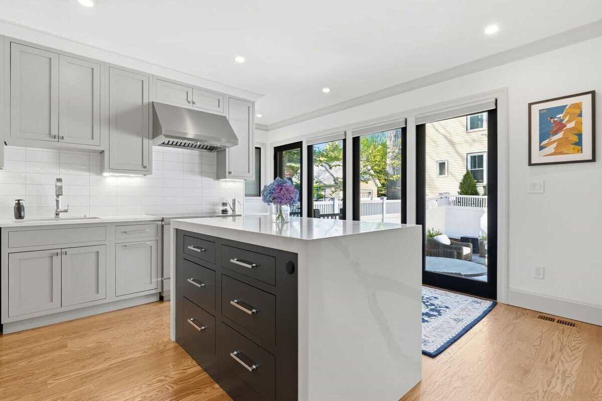 8 Stetson Street, Brookline, MA 02446
