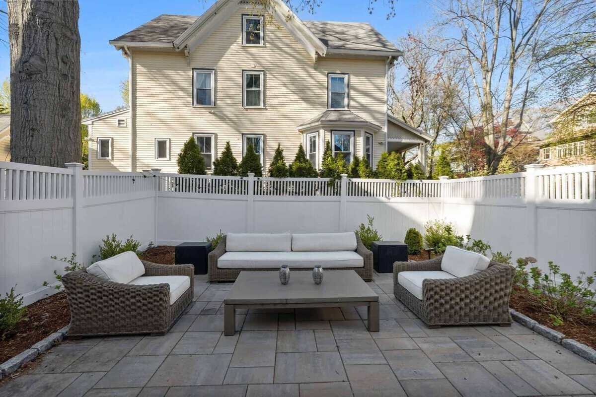 8 Stetson Street, Brookline, MA 02446