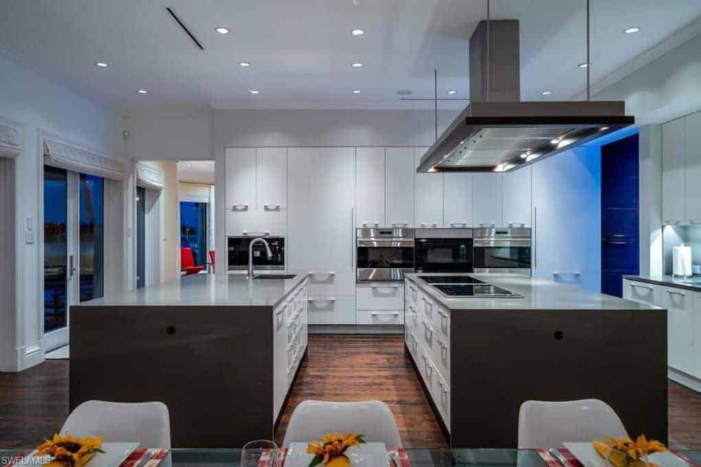3695 Nelsons Walk Naples FL 34102