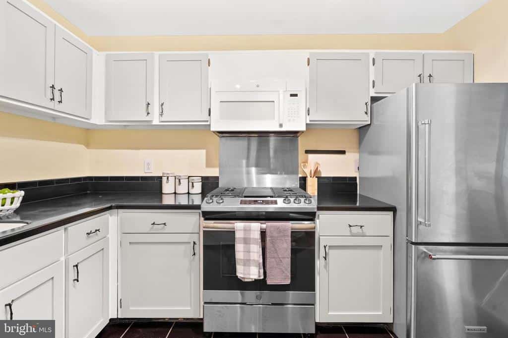 102 Monroe Street Rockville MD 20850