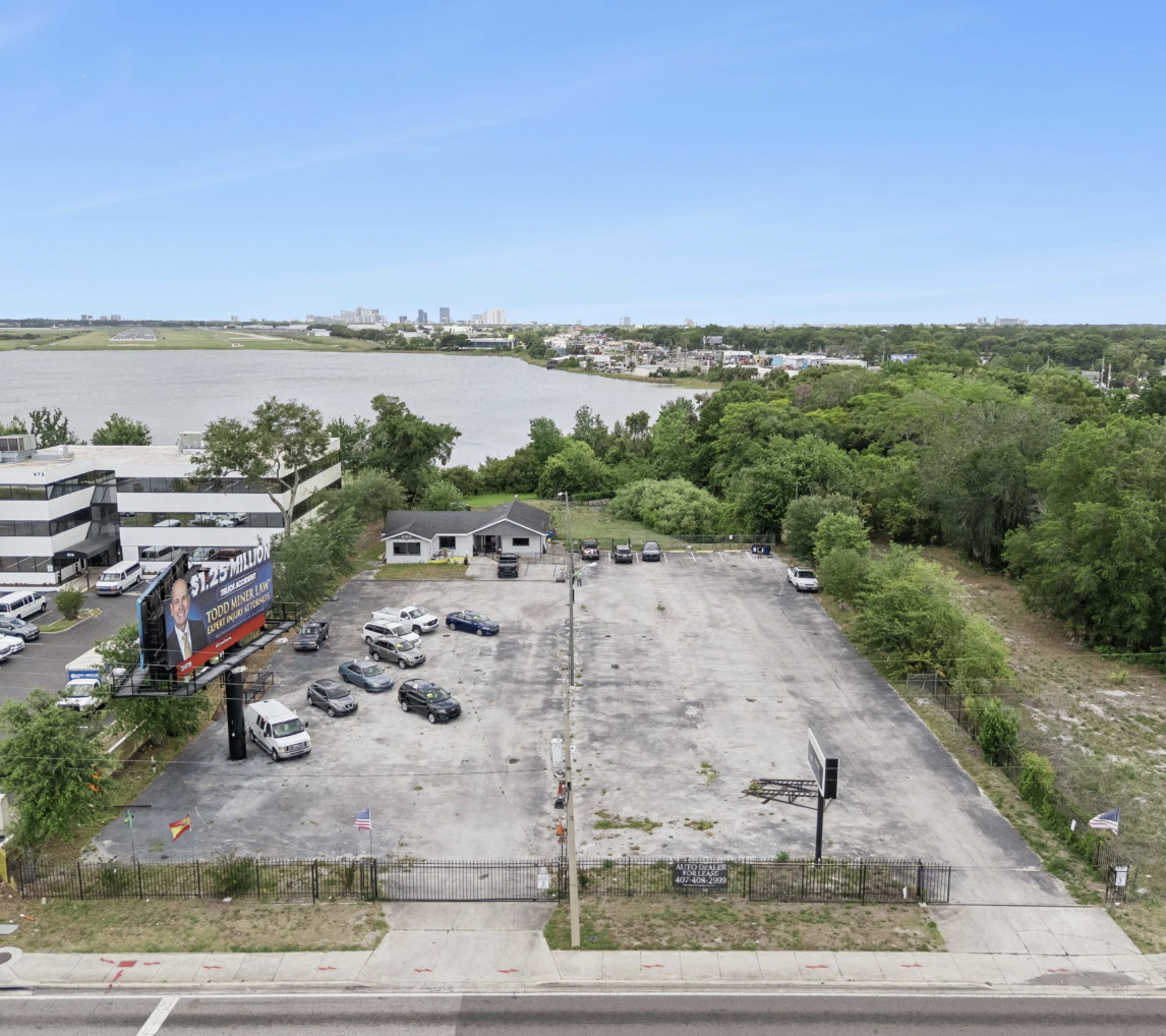 690 N Semoran Boulevard Orlando FL 32807-3335