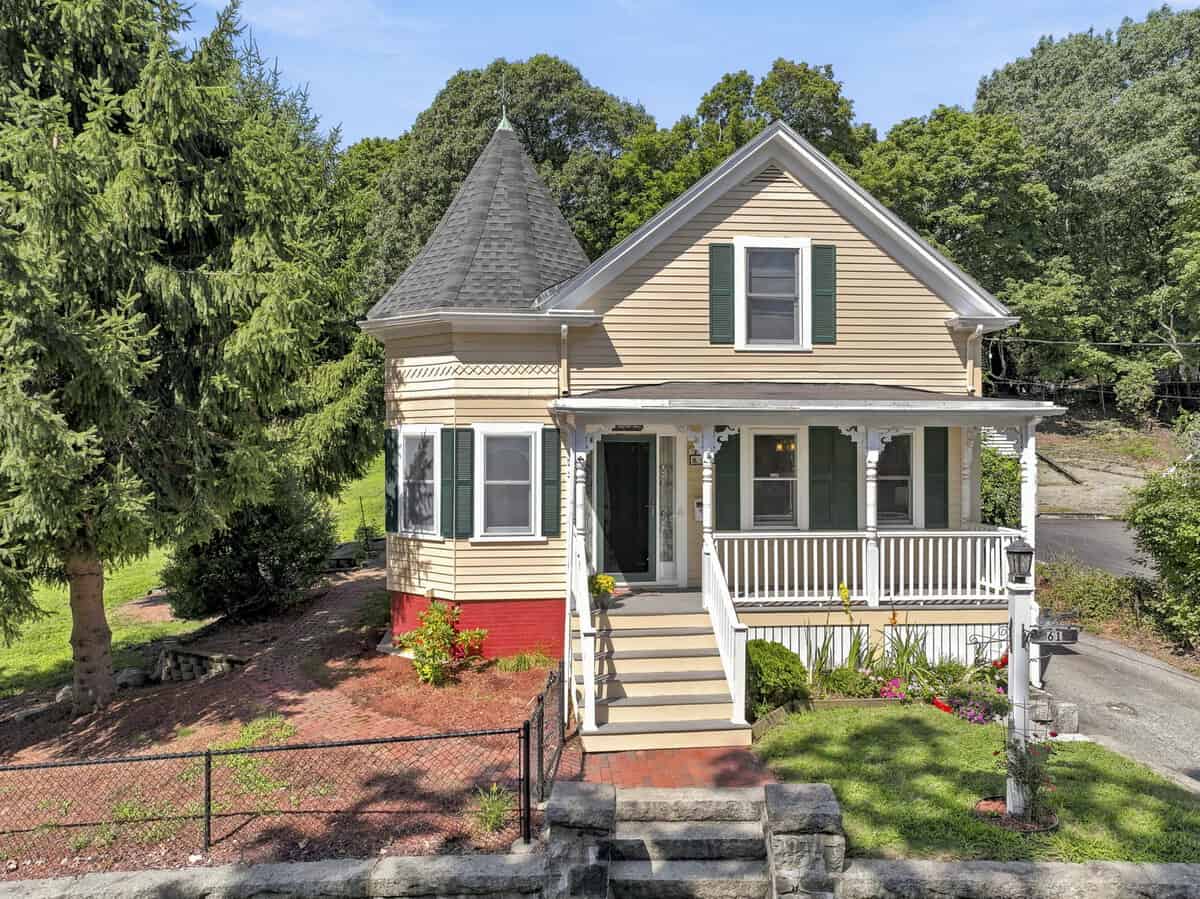 Wakefield MA, 61 Myrtle Avenue
