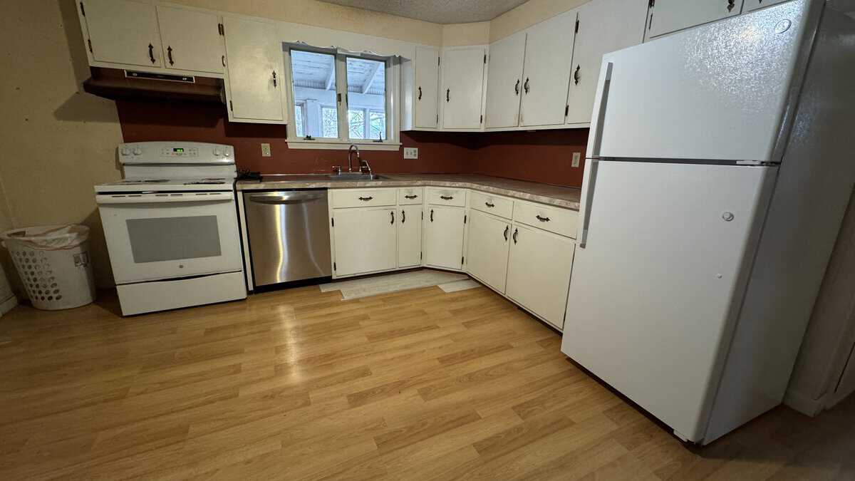 Easthampton MA 01027