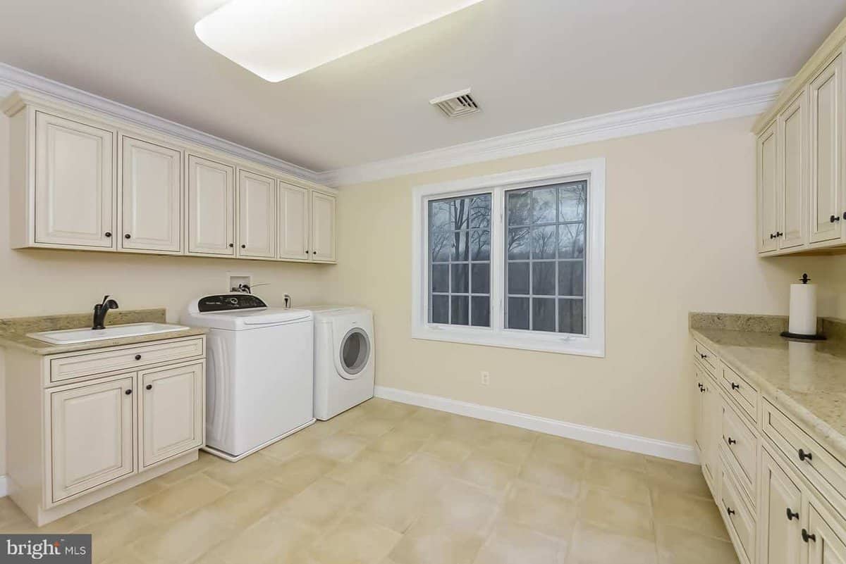 6 Douglass Lane Chester Springs PA 19425