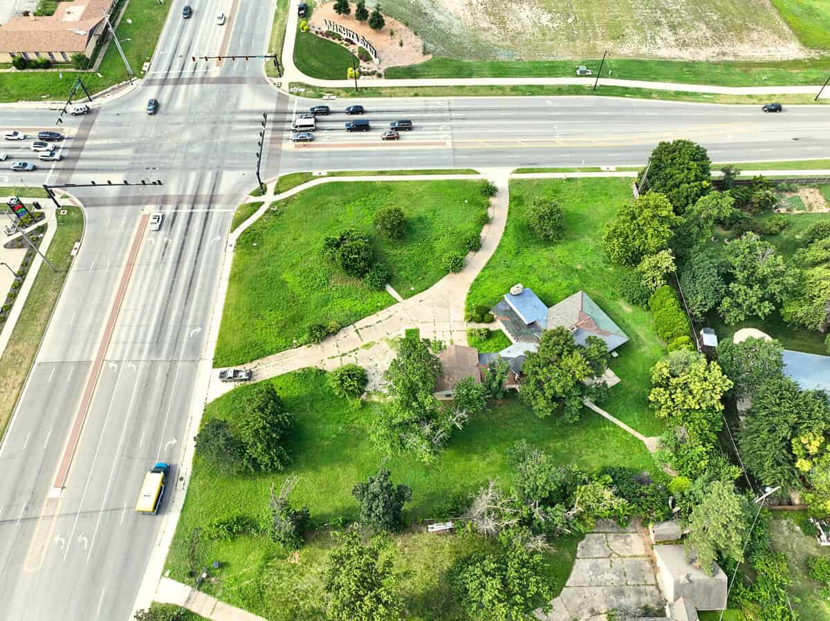 11 N Crestview Lakes Drive Wichita KS 67220