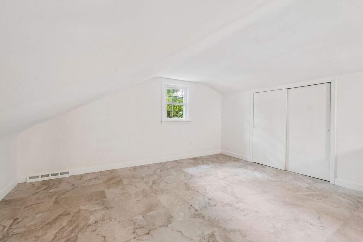 8 Captain's Lane Mattapoisett MA 02739