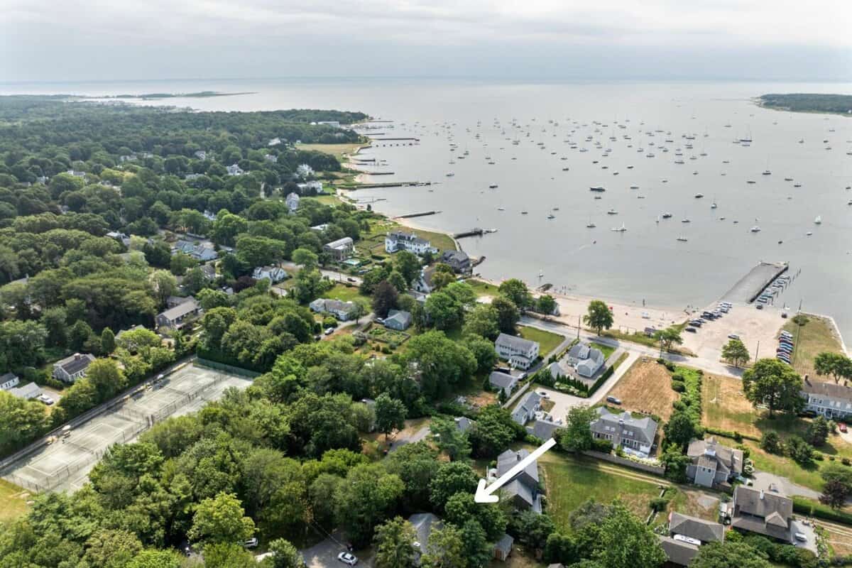 8 Captain's Lane Mattapoisett MA 02739