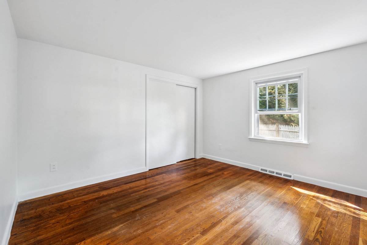 8 Captain's Lane Mattapoisett MA 02739