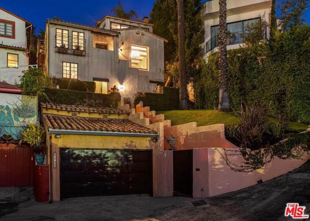 8247 Roxbury Road Los Angeles CA 90069