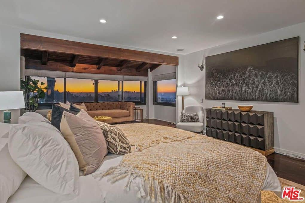 8247 Roxbury Road Los Angeles CA 90069