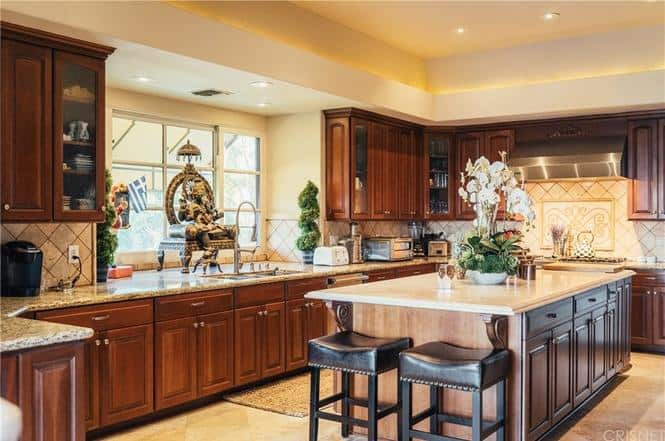 24359 La Masina Court Calabasas CA 91302