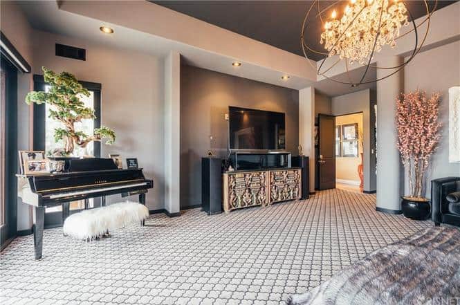 24359 La Masina Court Calabasas CA 91302