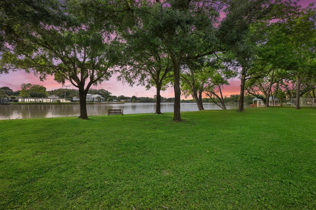 1217 N Horseshoe Drive Sugar Land TX 77478