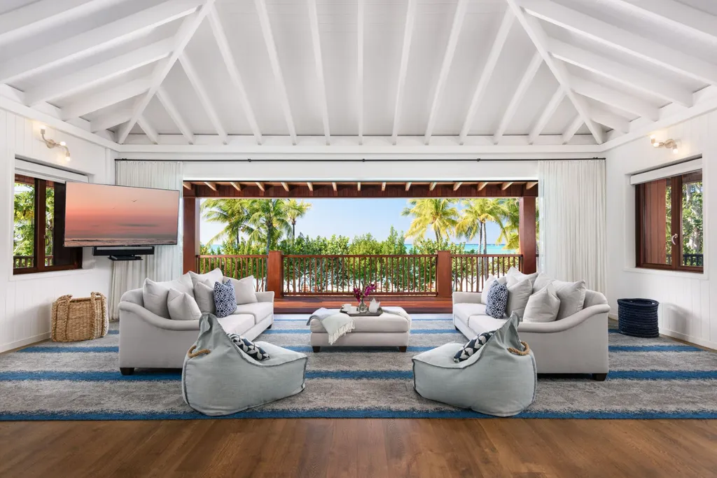 Parrot Cay TC