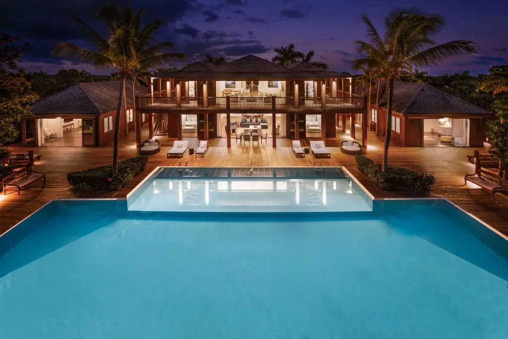 Parrot Cay TC