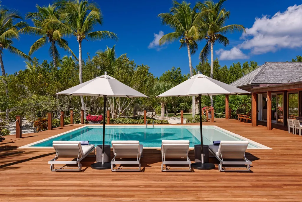 Parrot Cay TC