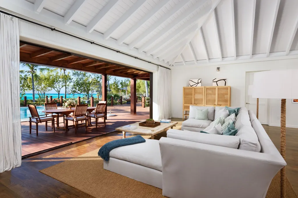 Parrot Cay TC