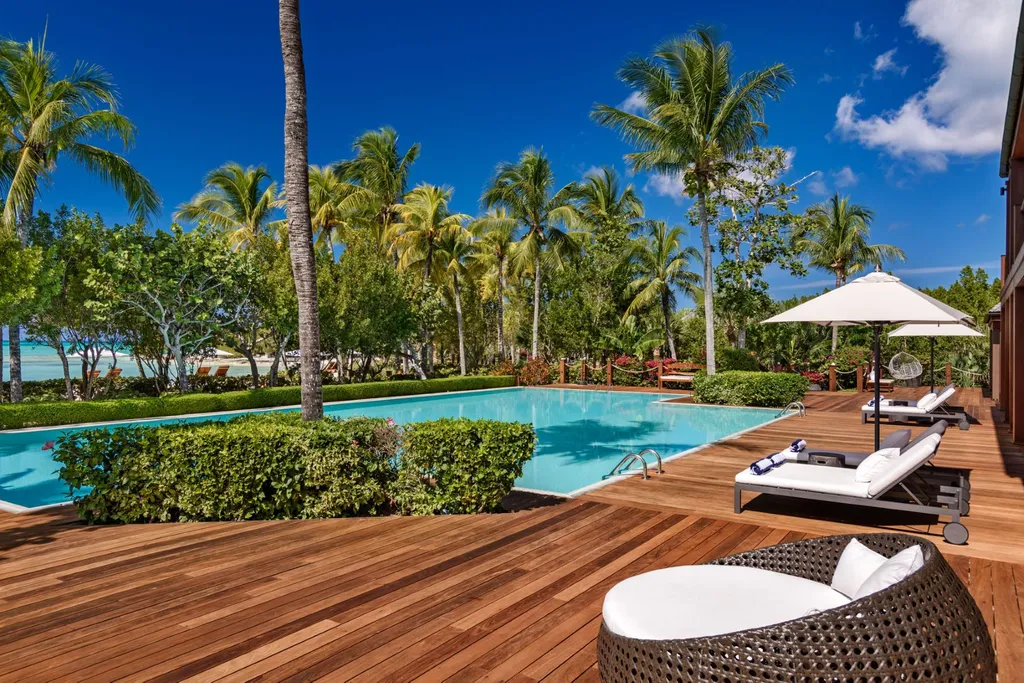 Parrot Cay TC