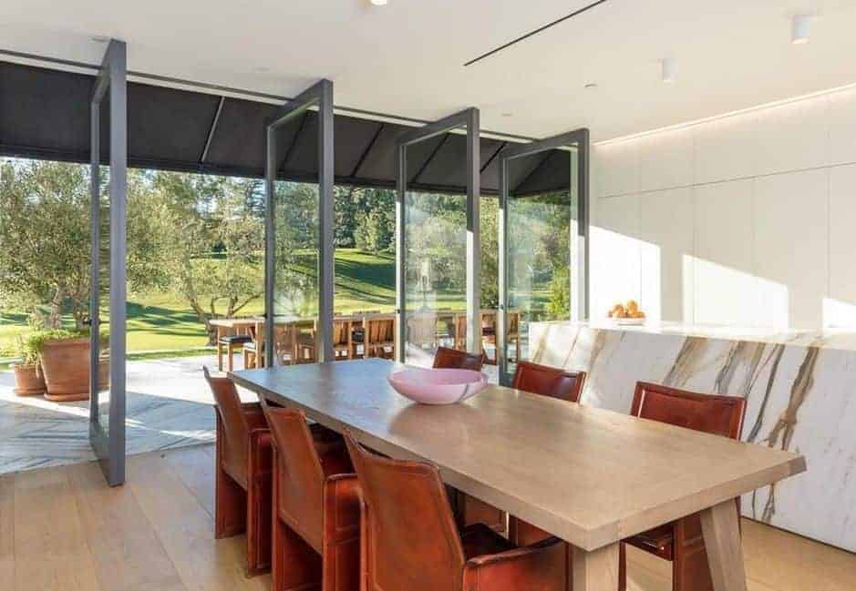 121 Udine Way Los Angeles CA 90077