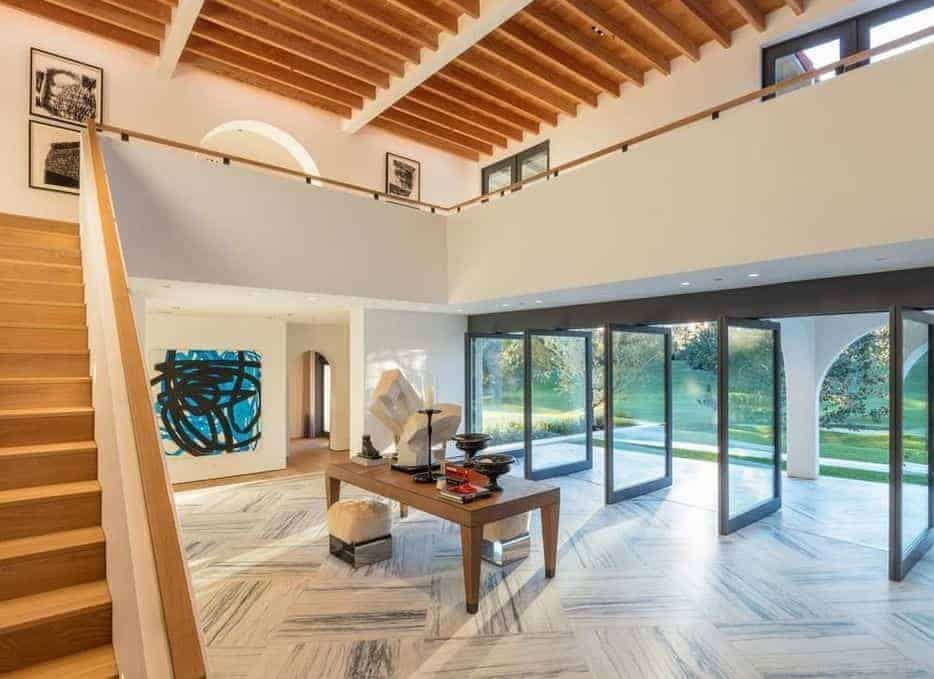 121 Udine Way Los Angeles CA 90077