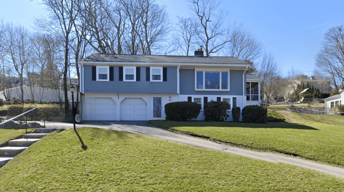 38 Robinhood Road Winchester MA