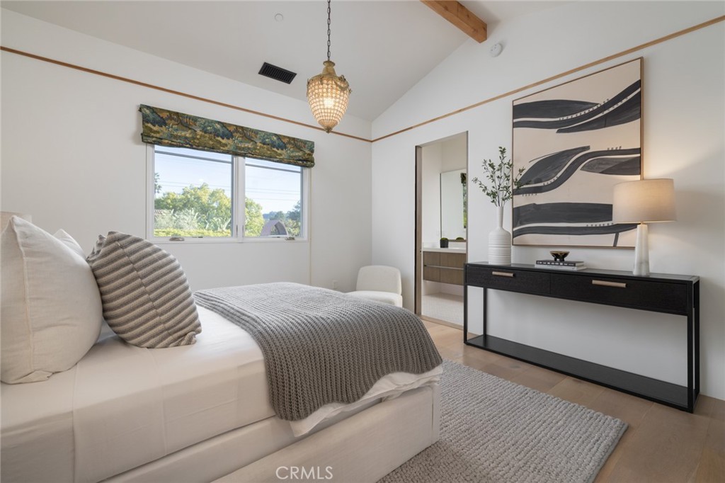 12626 Hortense Street Studio City CA 91604