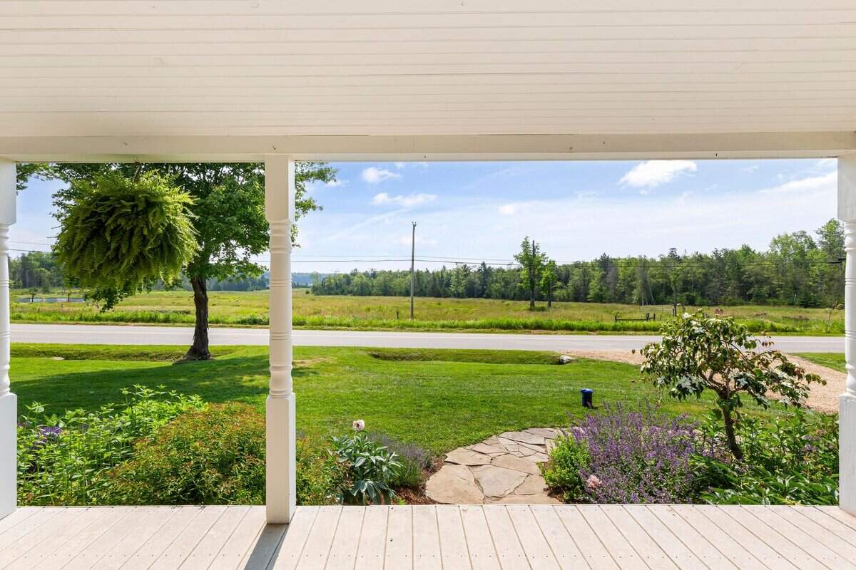938 Main Road Islesboro ME 04848