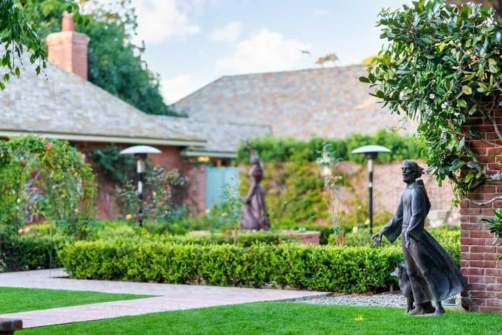 7007 Country Club Drive La Jolla CA 92037
