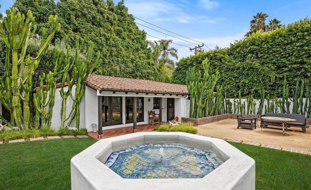 820 N Roxbury Drive Beverly Hills CA 90210