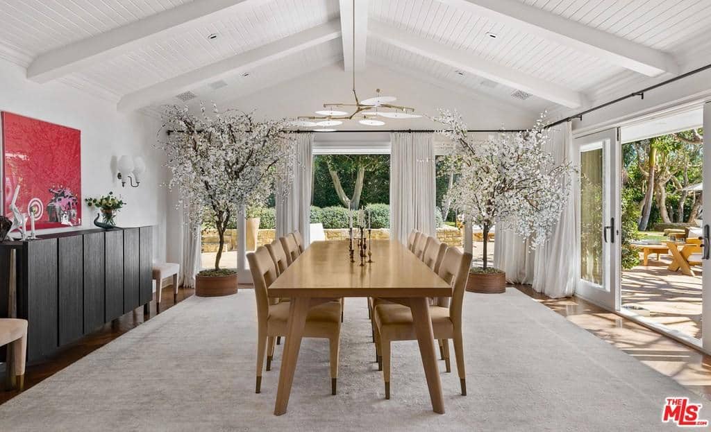 27560 Pacific Coast Hwy, Malibu CA 90265