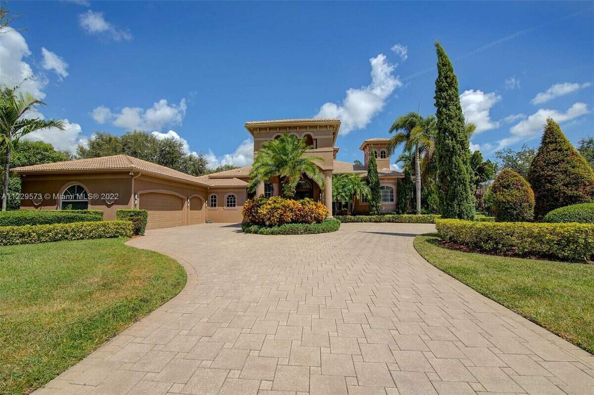 11029 Blackhawk Boulevard Davie FL 33328