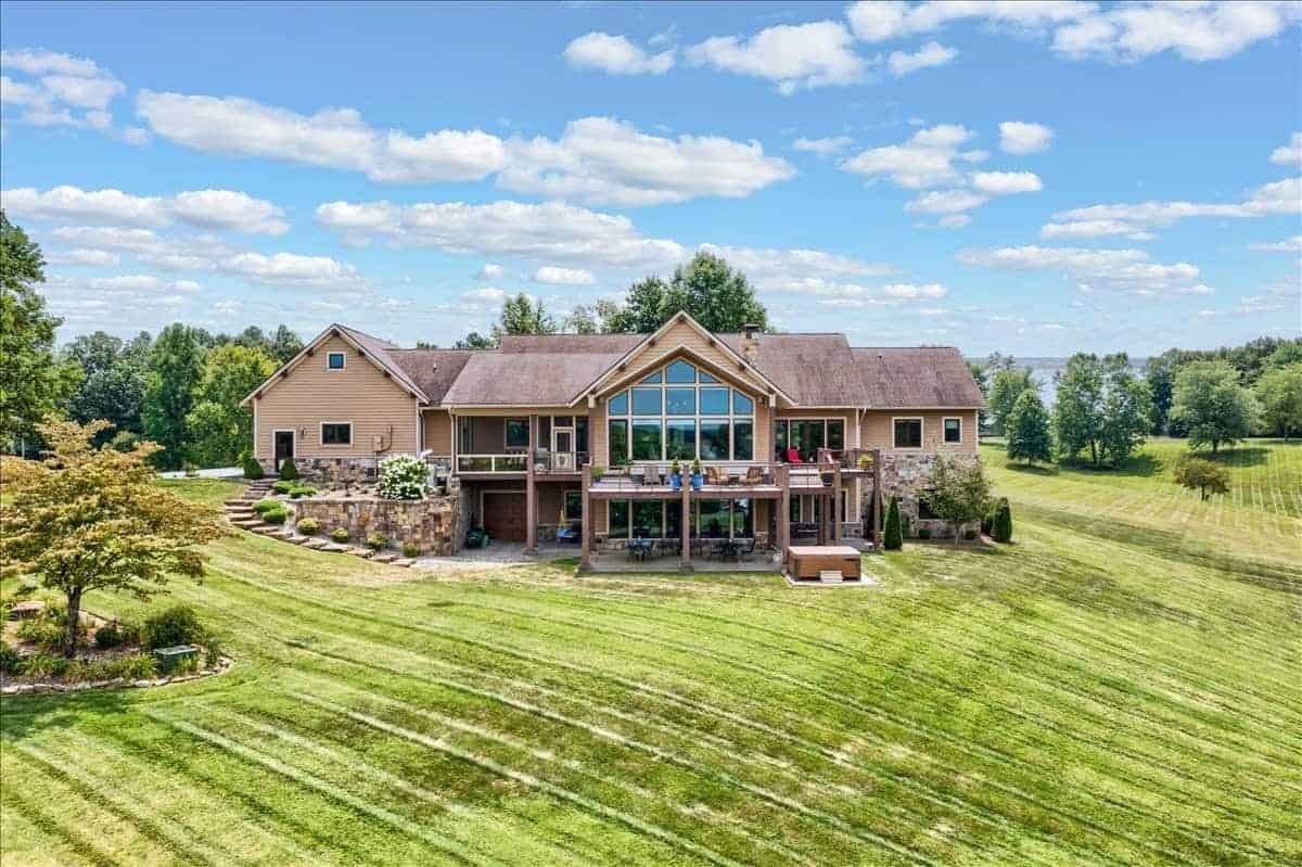 30 Bass Court Whitesville KY 42378