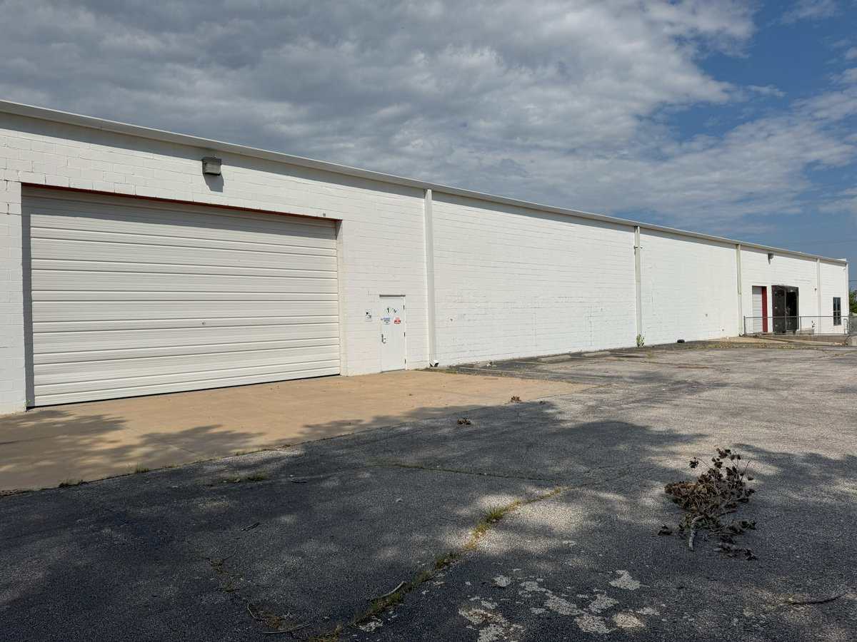 4611 E 31st Street Wichita KS 67210