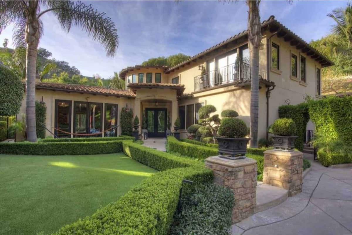 1642 San Ysidro Drive Beverly Hills CA 90210