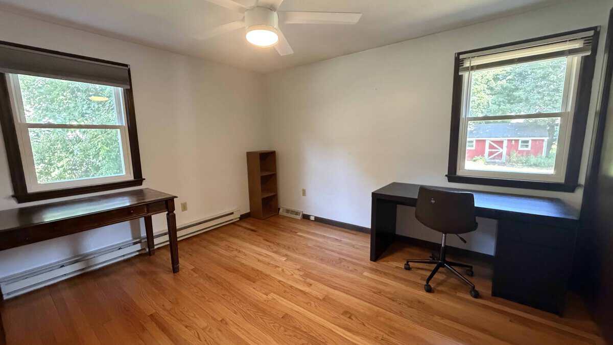 Easthampton MA 01027