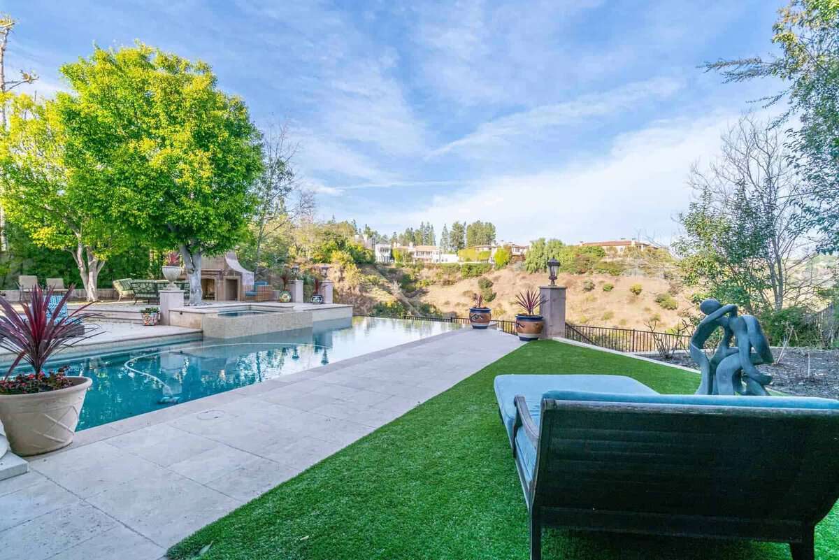 2286 Worthing Lane Bel Air Crest CA 90077