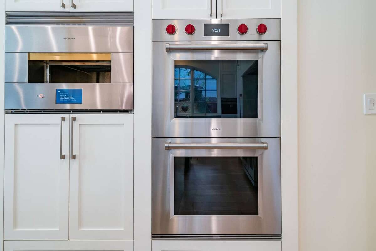 2286 Worthing Lane Bel Air Crest CA 90077