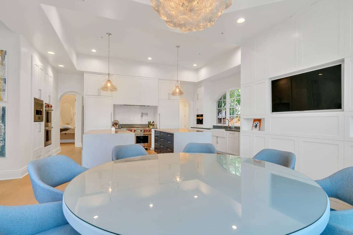 2286 Worthing Lane Bel Air Crest CA 90077