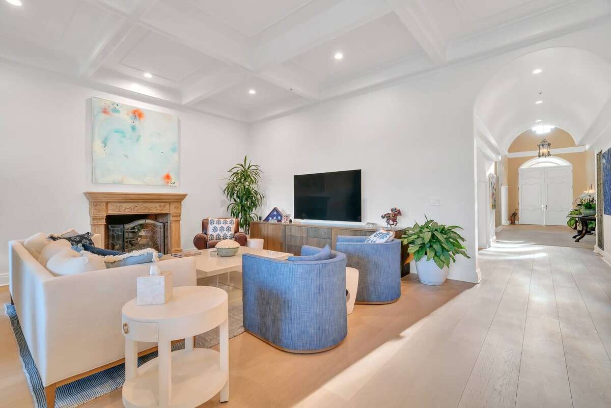 2286 Worthing Lane Bel Air Crest CA 90077